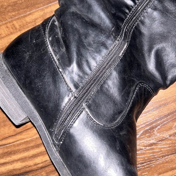 Maurices tall black boots - Picture 9 of 14